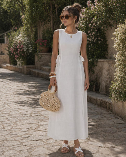 Elegant white A-line dress with a high waist